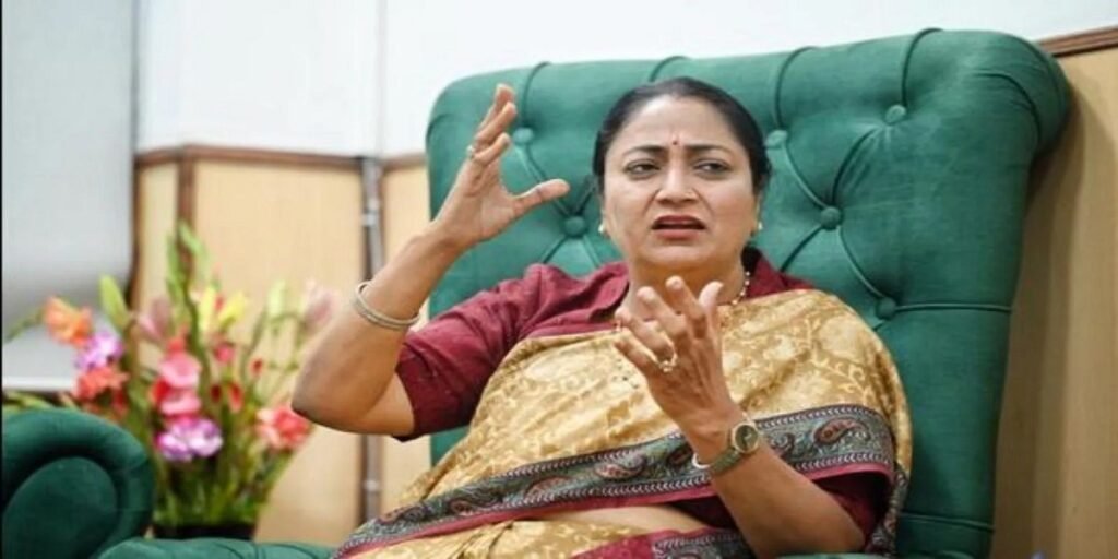 Delhi CM Rekha Gupta पर हमला, युवक ने मारा थप्पड़, जनसुनवाई के दौरान घटना को दिया अंजाम