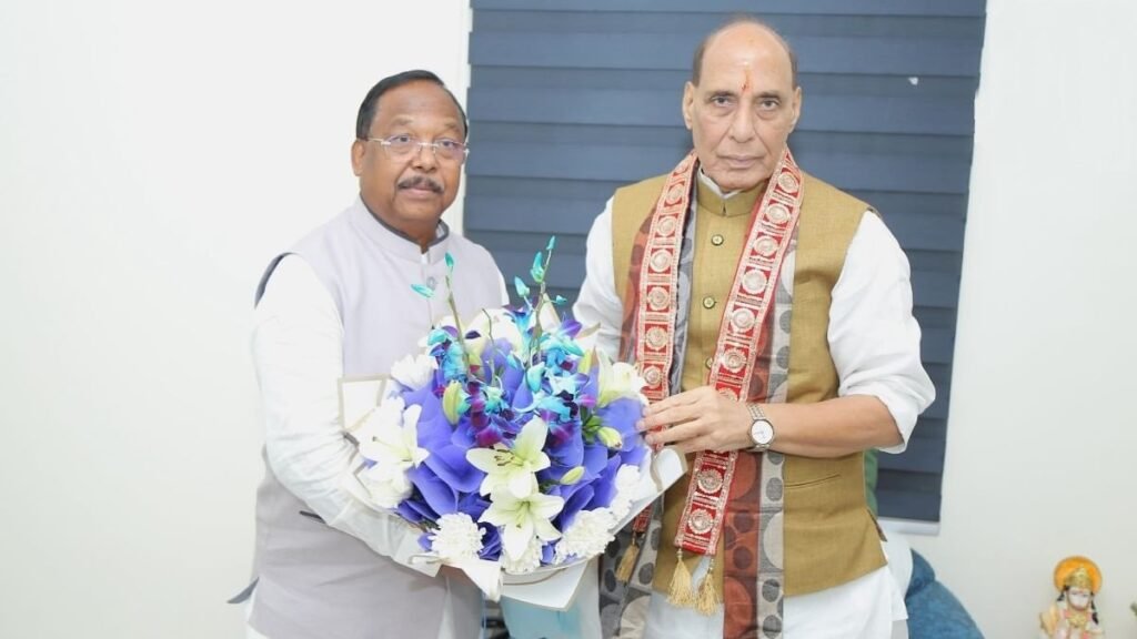 मंत्री रामविचार नेताम ने केंद्रीय रक्षा मंत्री राजनाथ सिंह से की मुलाकात, ऑपरेशन सिंदूर की सफलता पर दी बधाई