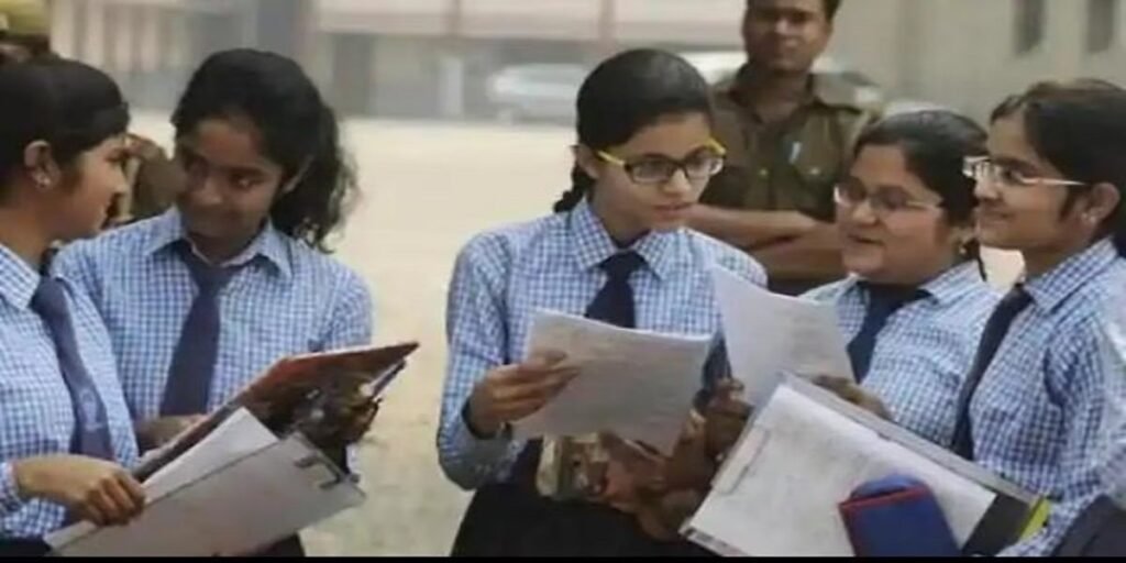 CBSE law syllabus: स्कूलों में पढ़ाए जाएंगे तीन तलाक और धारा 377 जैसे अहम विषय