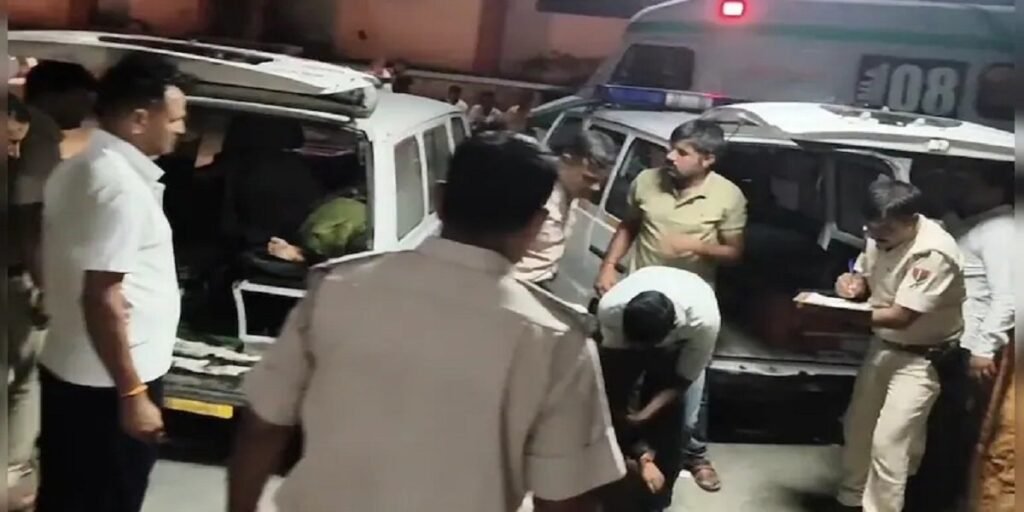 सालासर बालाजी से लौट रहे श्रद्धालुओं की पिकअप, ट्राले से टकराई, 10 की मौत