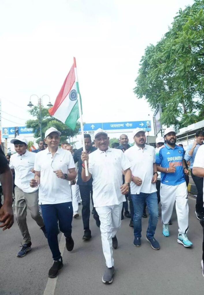 रायपुर में CM विष्णुदेव साय ने स्वतंत्रता दौड़ लगाई
