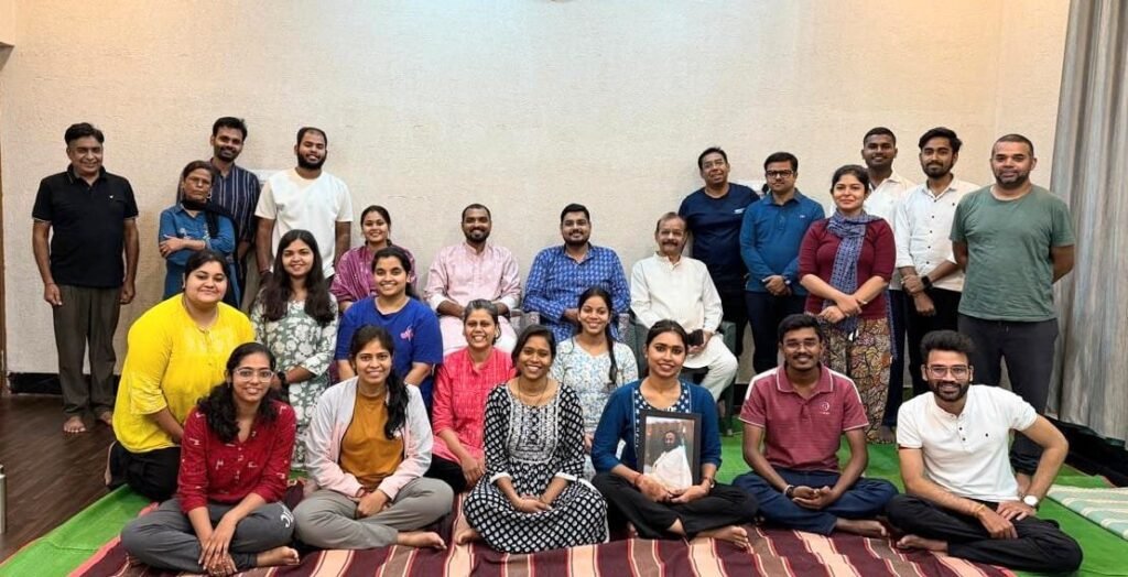 ब्लॉसमिंग योगा स्टूडियो, सरोना में ध्यान साधना कार्यक्रम सम्पन्न