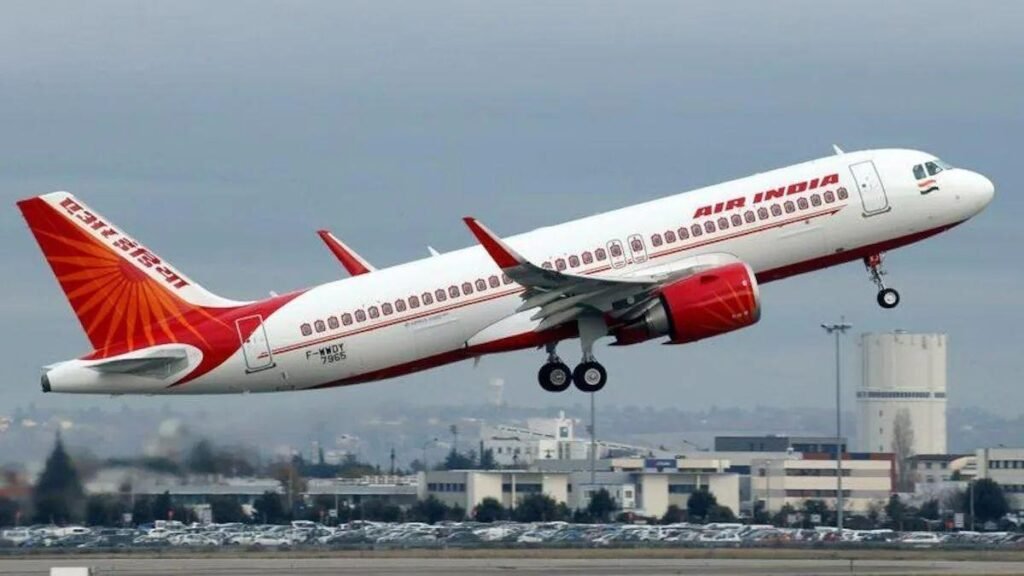 CG : एयरइंडिया की फ्लाइट में आई तकनीकी खराबी, रायपुर एयरपोर्ट पर लैंडिंग के बाद नहीं खुला गेट, 1 घंटे तक फंसे रहे यात्री, विधायक अटल भी थे मौजूद