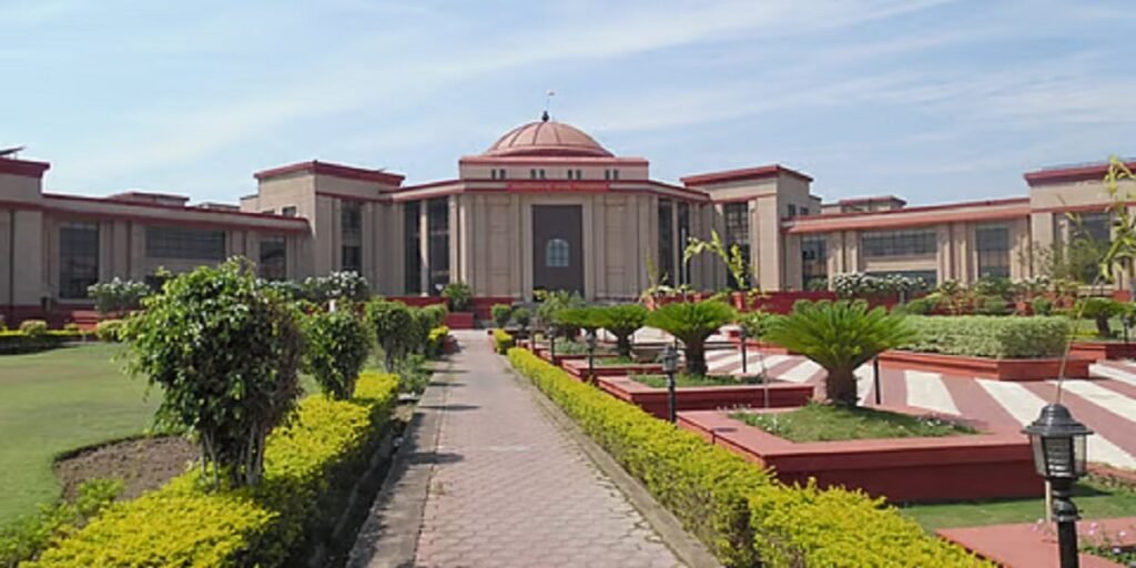 पुनर्वास नीति पर हाईकोर्ट का अहम फैसला, भूमि अधिग्रहण की तिथि पर प्रभावशील नीति के अनुसार ही मिलेगा प्रभावितों को लाभ…